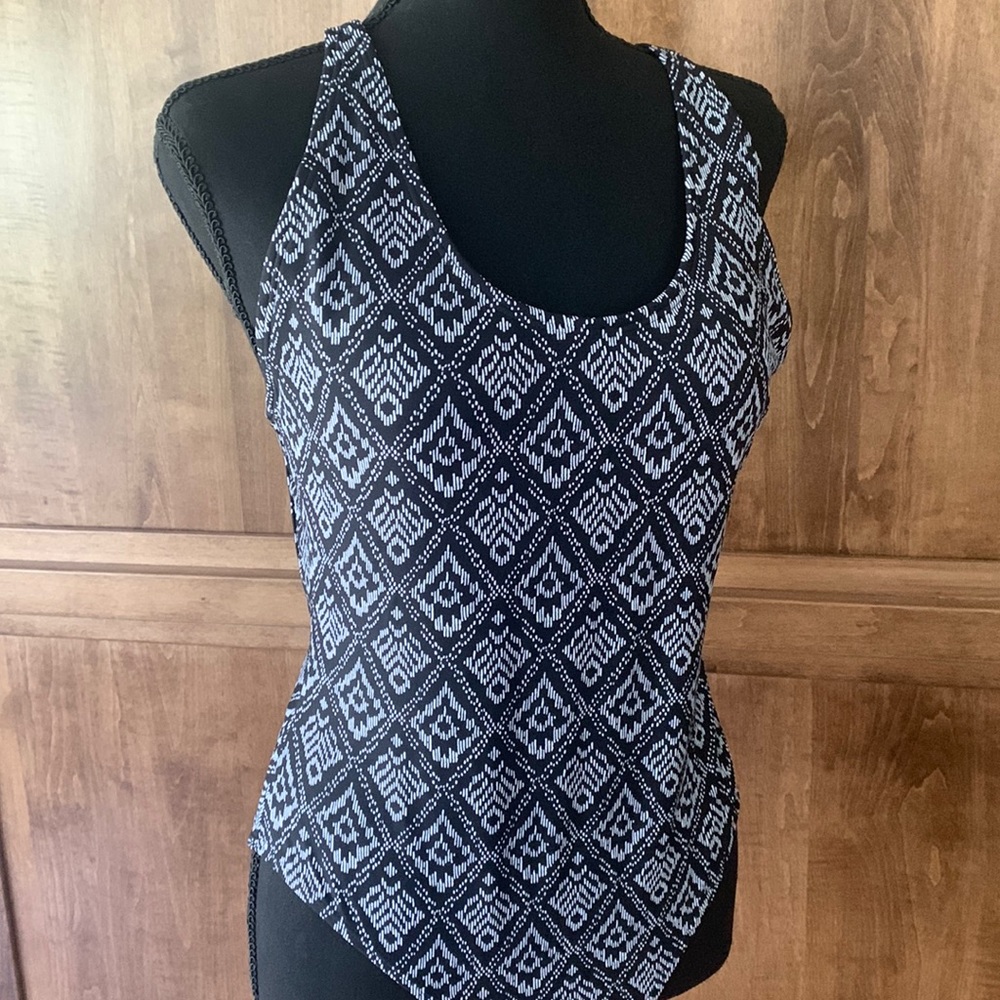 3/$30 NWT Love by GAP one piece bathing suit Medium